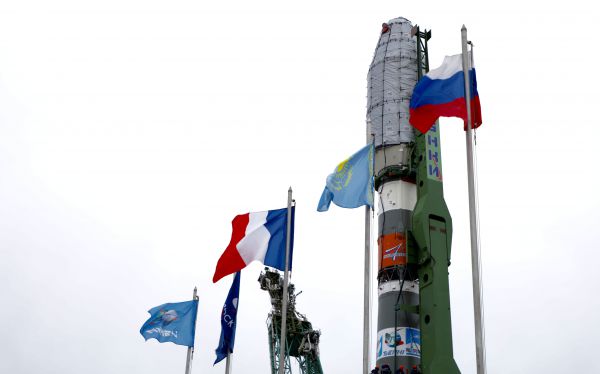 The Soyuz-2.1b with 36 OneWeb communication satellites is installed on the launch pad of the Baikonur Cosmodrome